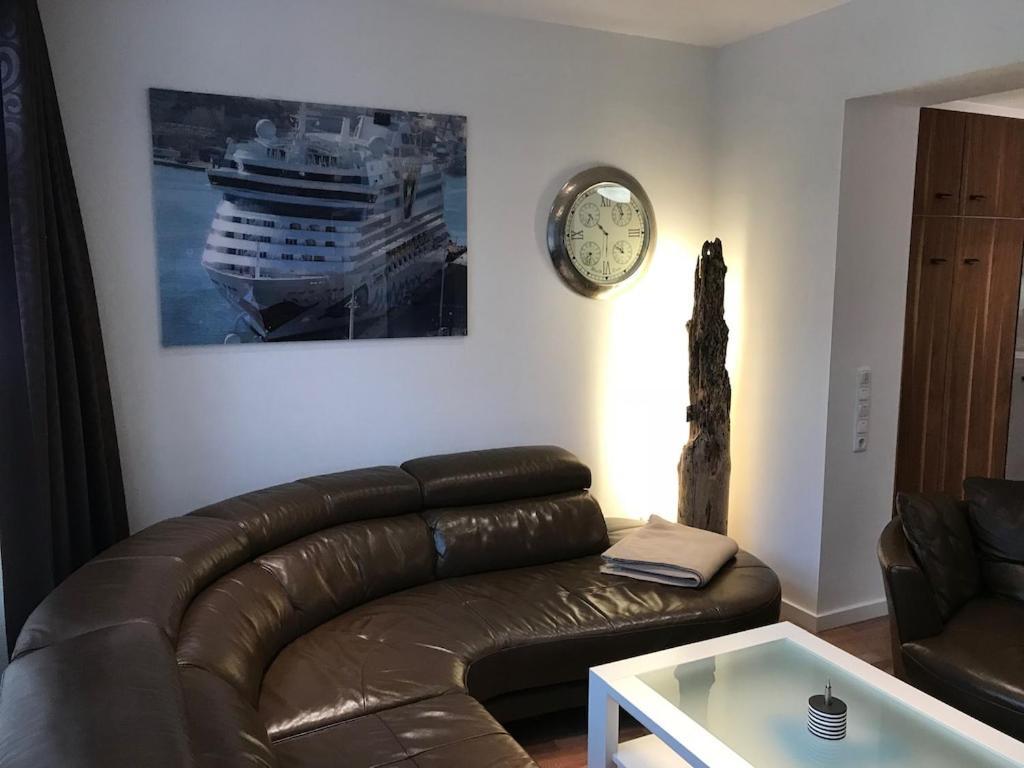 Exclusive Fewo In Warnemuende, 150M To The Beach, 2 Bathrooms, 2 Bedrooms, Sauna, Wifi And Much More. Rostock Kültér fotó