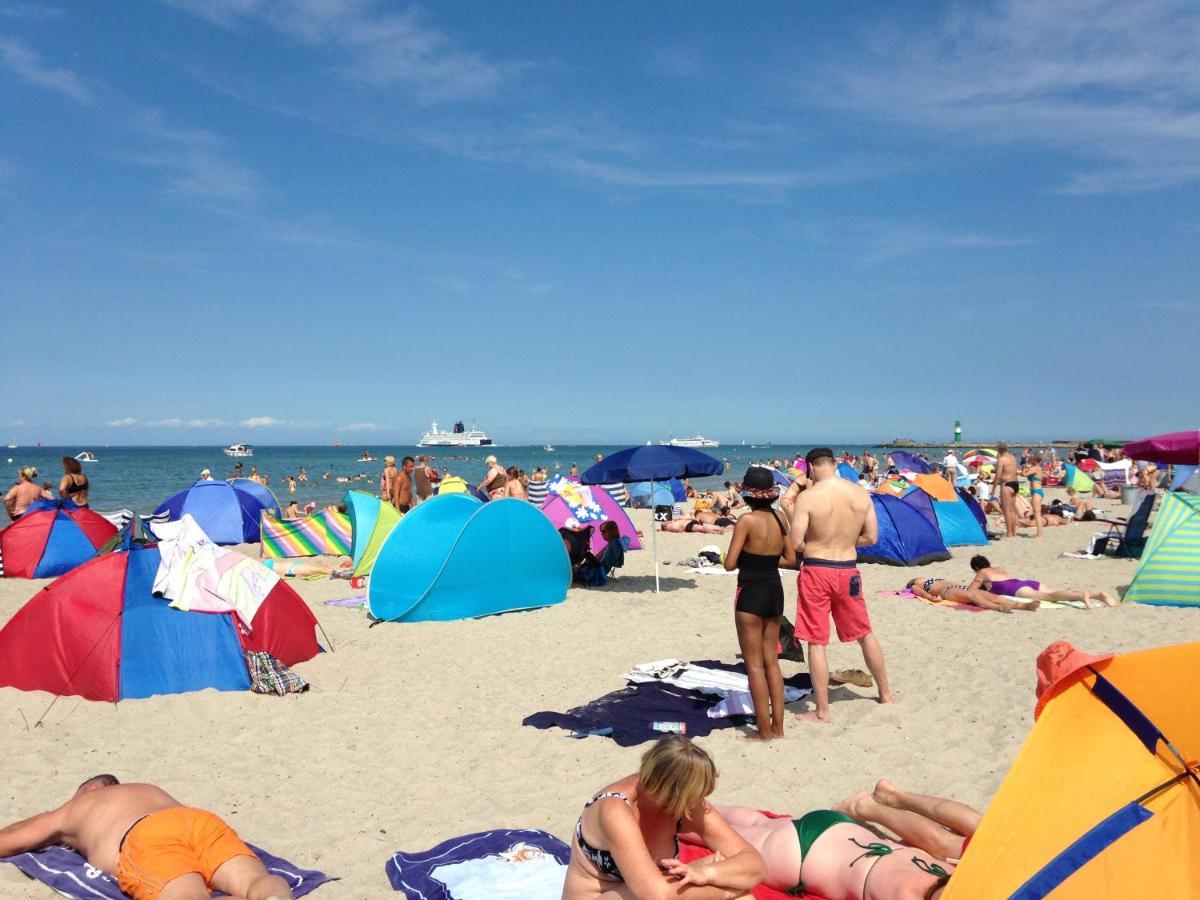 Exclusive Fewo In Warnemuende, 150M To The Beach, 2 Bathrooms, 2 Bedrooms, Sauna, Wifi And Much More. Rostock Kültér fotó